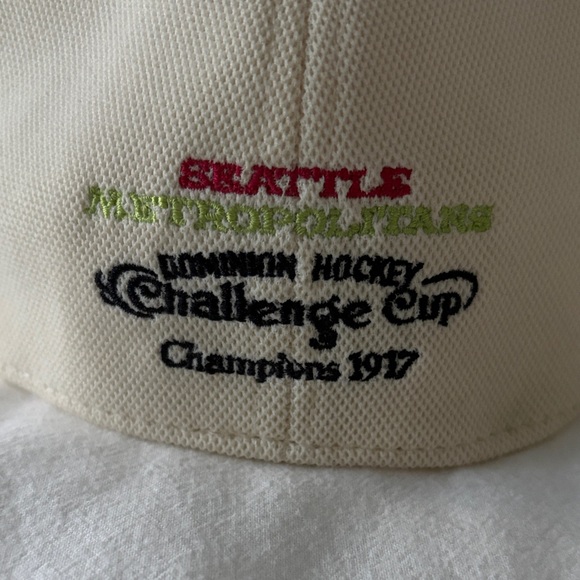 Seattle Metropolitans - Picture 3 of 4